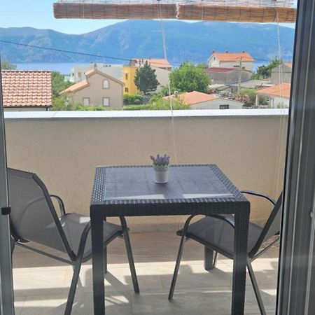Ferienwohnung Apartman Luce Brzac Exterior foto