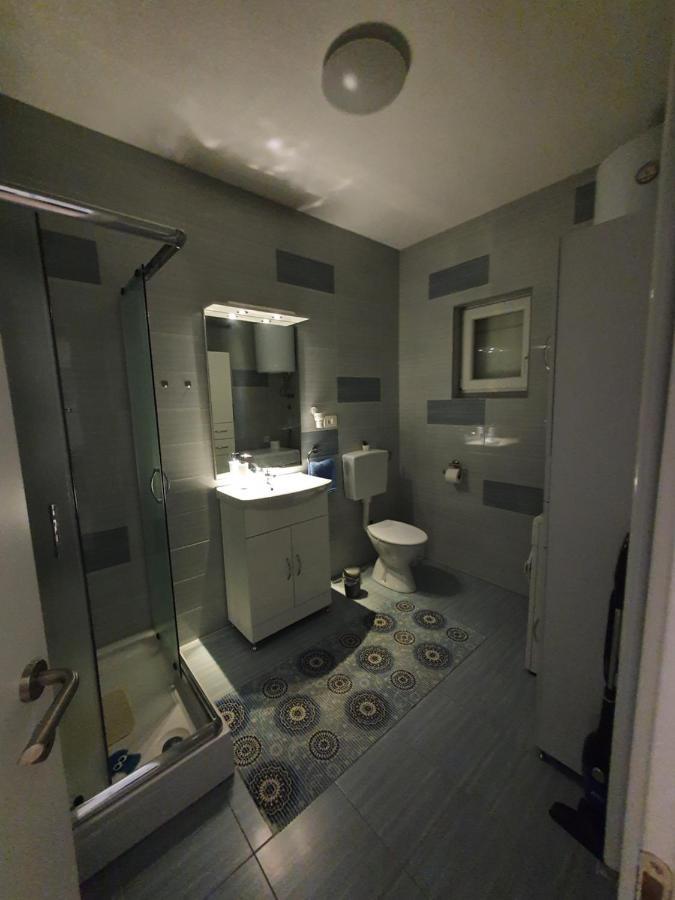 Ferienwohnung Apartman Luce Brzac Exterior foto